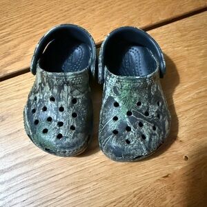 Infant/toddler Camouflage Crocs